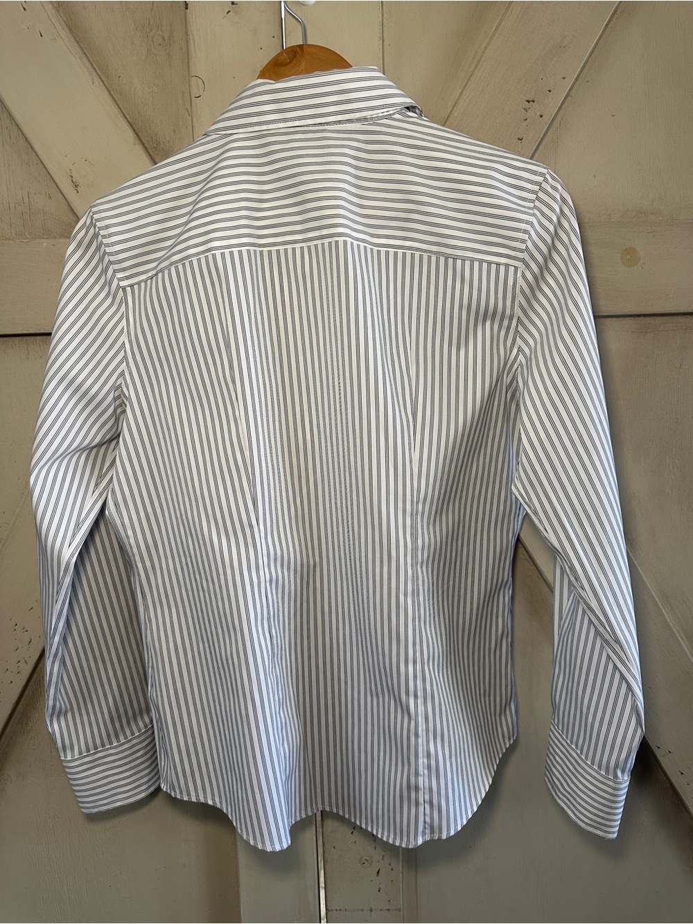 Liz Claiborne Wrinkle Free Striped Button Front Shirt White Black Medium - Picture 9 of 9
